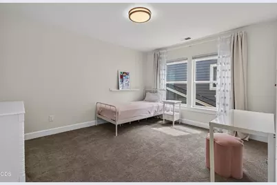 20488 Aberdeen, Bend, OR 97702 - Photo 36