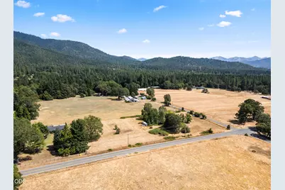 2670 Kincaid Road, Williams, OR 97544 - Photo 6