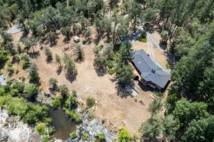 11178 E Evans Creek Rd, Rogue River, OR 97537 - Photo 1