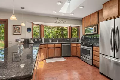 11178 E Evans Creek Road, Rogue River, OR 97537 - Photo 10