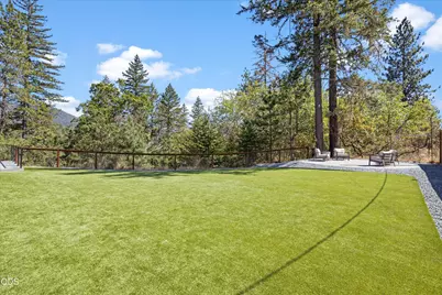 922 Palomino Drive, Grants Pass, OR 97526 - Photo 6