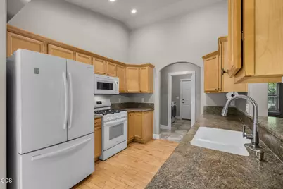 2041 SW Obsidian Avenue, Redmond, OR 97756 - Photo 14