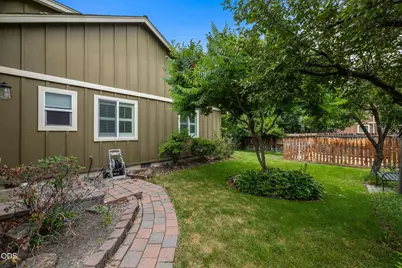 2041 SW Obsidian Avenue, Redmond, OR 97756 - Photo 40