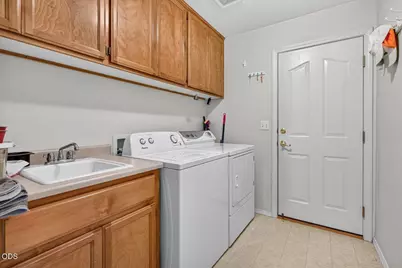 3460 Blue Blossom Drive, Medford, OR 97504 - Photo 32