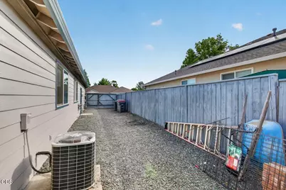 3460 Blue Blossom Drive, Medford, OR 97504 - Photo 44