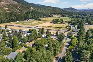 295 W Evans Creek Rd, Rogue River, OR 97537 - Photo 48