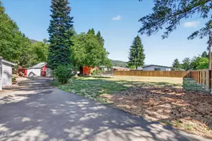 295 W Evans Creek Rd, Rogue River, OR 97537 - Photo 38