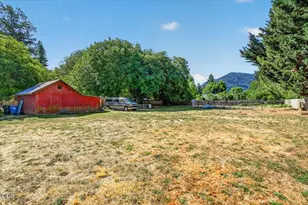 295 W Evans Creek Rd, Rogue River, OR 97537 - Photo 44