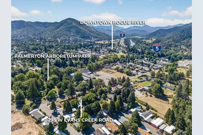 295 W Evans Creek Road, Rogue River, OR 97537 - Photo 4