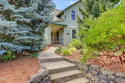 129 Almond Street, Ashland, OR 97520 - Photo 2