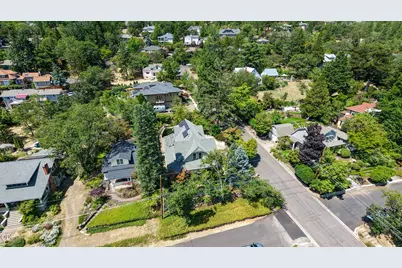 129 Almond Street, Ashland, OR 97520 - Photo 74