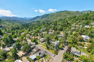 129 Almond St, Ashland, OR 97520 - Photo 70