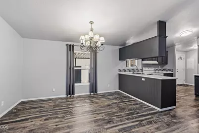 633 E Archwood #UNIT 27, Eagle Point, OR 97524 - Photo 6