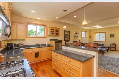 1249 Iowa, Ashland, OR 97520 - Photo 8