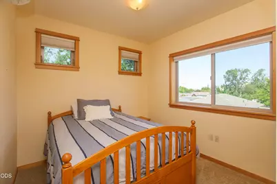 1249 Iowa, Ashland, OR 97520 - Photo 12