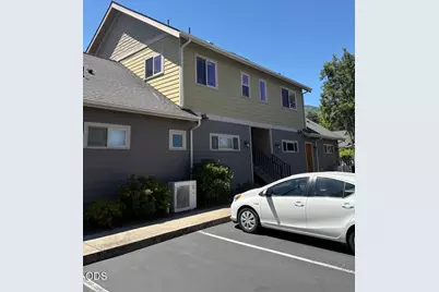 1249 Iowa, Ashland, OR 97520 - Photo 2