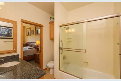 1249 Iowa, Ashland, OR 97520 - Photo 14