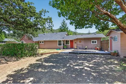 125 Hudspeth Lane, Shady Cove, OR 97539 - Photo 2