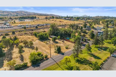 3710 Lakeport Boulevard, Klamath Falls, OR 97601 - Photo 20