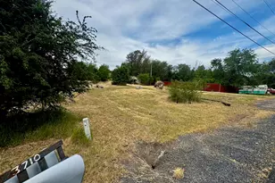 3710 Lakeport Blvd, Klamath Falls, OR 97601 - Photo 1
