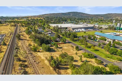 3710 Lakeport Boulevard, Klamath Falls, OR 97601 - Photo 18