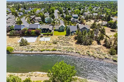 1998 NE Cradle Mountain Way, Bend, OR 97701 - Photo 40