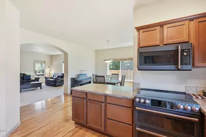 1998 NE Cradle Mountain Way, Bend, OR 97701 - Photo 12