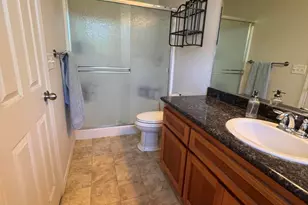 2363 Dahlia Way, Medford, OR 97501 - Photo 12