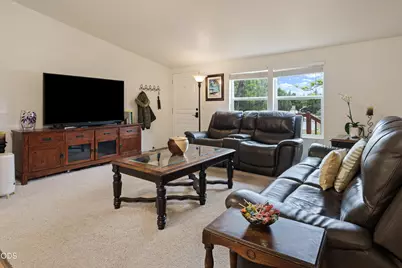 20585 Fred Meyers Road, Bend, OR 97701 - Photo 10