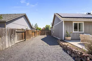 1215 SW 32nd Ct, Redmond, OR 97756 - Photo 6