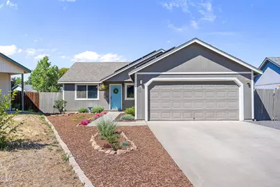 1215 SW 32nd Court, Redmond, OR 97756 - Photo 1