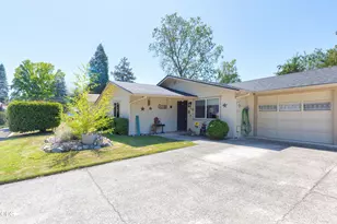640 SW Sunwood Way, Grants Pass, OR 97526 - Photo 6