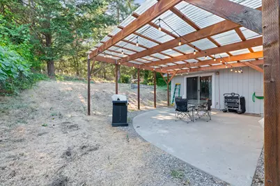 1234 NW Highland Avenue, Grants Pass, OR 97526 - Photo 24