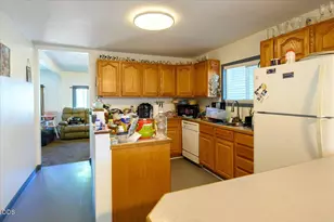 109323 Hwy 97 N, Chemult, OR 97731 - Photo 14