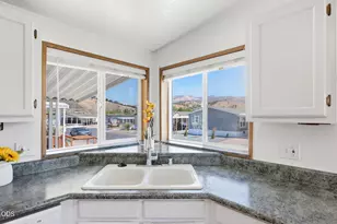 4729 S Pacific Hwy, Phoenix, OR 97535 - Photo 16