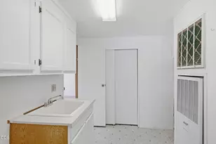 4729 S Pacific Hwy, Phoenix, OR 97535 - Photo 18