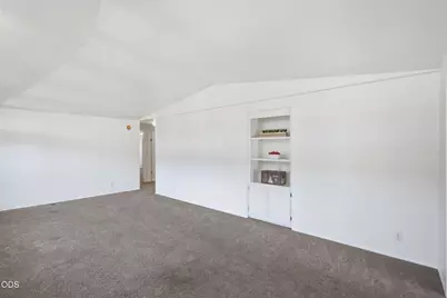 4729 S Pacific Highway #39, Phoenix, OR 97535 - Photo 8