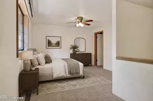 654 Golden Ln, Medford, OR 97504 - Photo 18