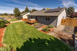 20725 Lyra Dr, Bend, OR 97703 - Photo 26