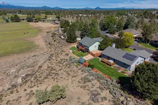 20725 Lyra Dr, Bend, OR 97703 - Photo 36