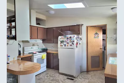 3555 S Pacific Highway #SPC 110, Medford, OR 97501 - Photo 10
