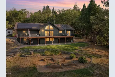 767 Jess Way, Grants Pass, OR 97526 - Photo 1