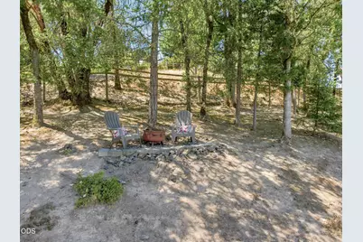 767 Jess Way, Grants Pass, OR 97526 - Photo 38