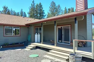 69700 Old Wagon Rd, Sisters, OR 97759 - Photo 2