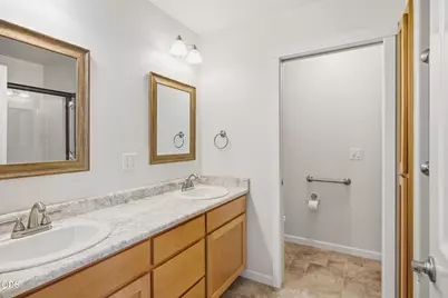 101 SE Yorktown Drive, Grants Pass, OR 97527 - Photo 14