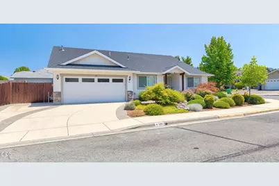101 SE Yorktown Drive, Grants Pass, OR 97527 - Photo 1
