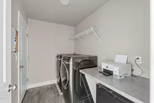 432 NE Oak Ave, Redmond, OR 97756 - Photo 20