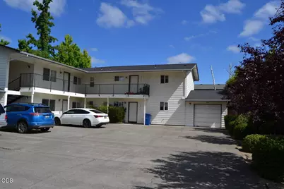 1806 Medart Lane, Grants Pass, OR 97527 - Photo 2