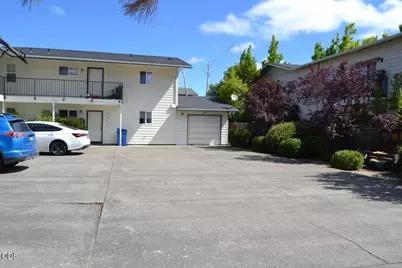 1806 Medart Lane, Grants Pass, OR 97527 - Photo 14