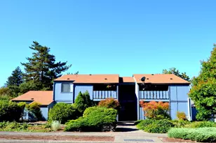 401 NW B St, Grants Pass, OR 97526 - Photo 2